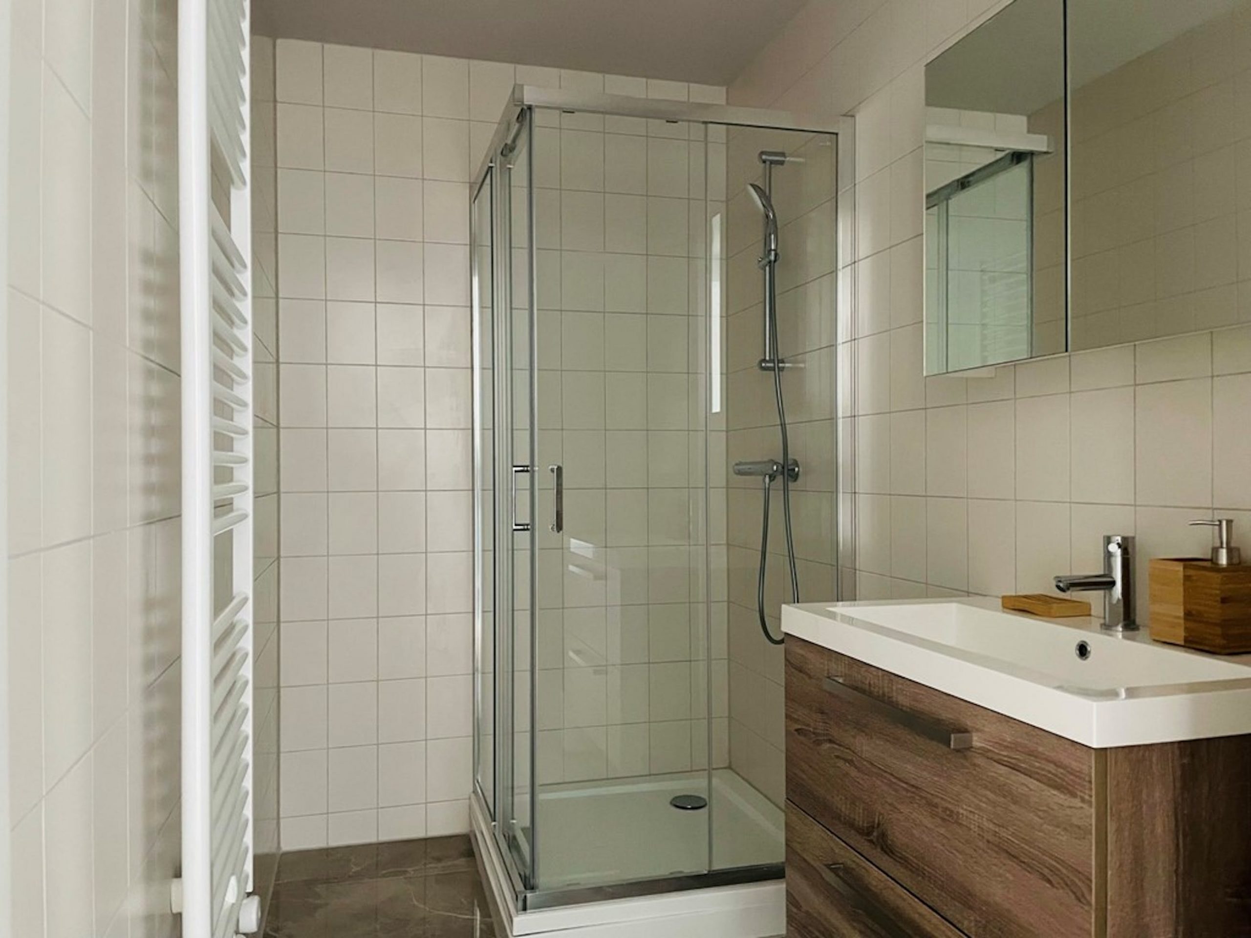 e1d532f1-7585-4711-9c8a-0822a9cbcb0c-scaled