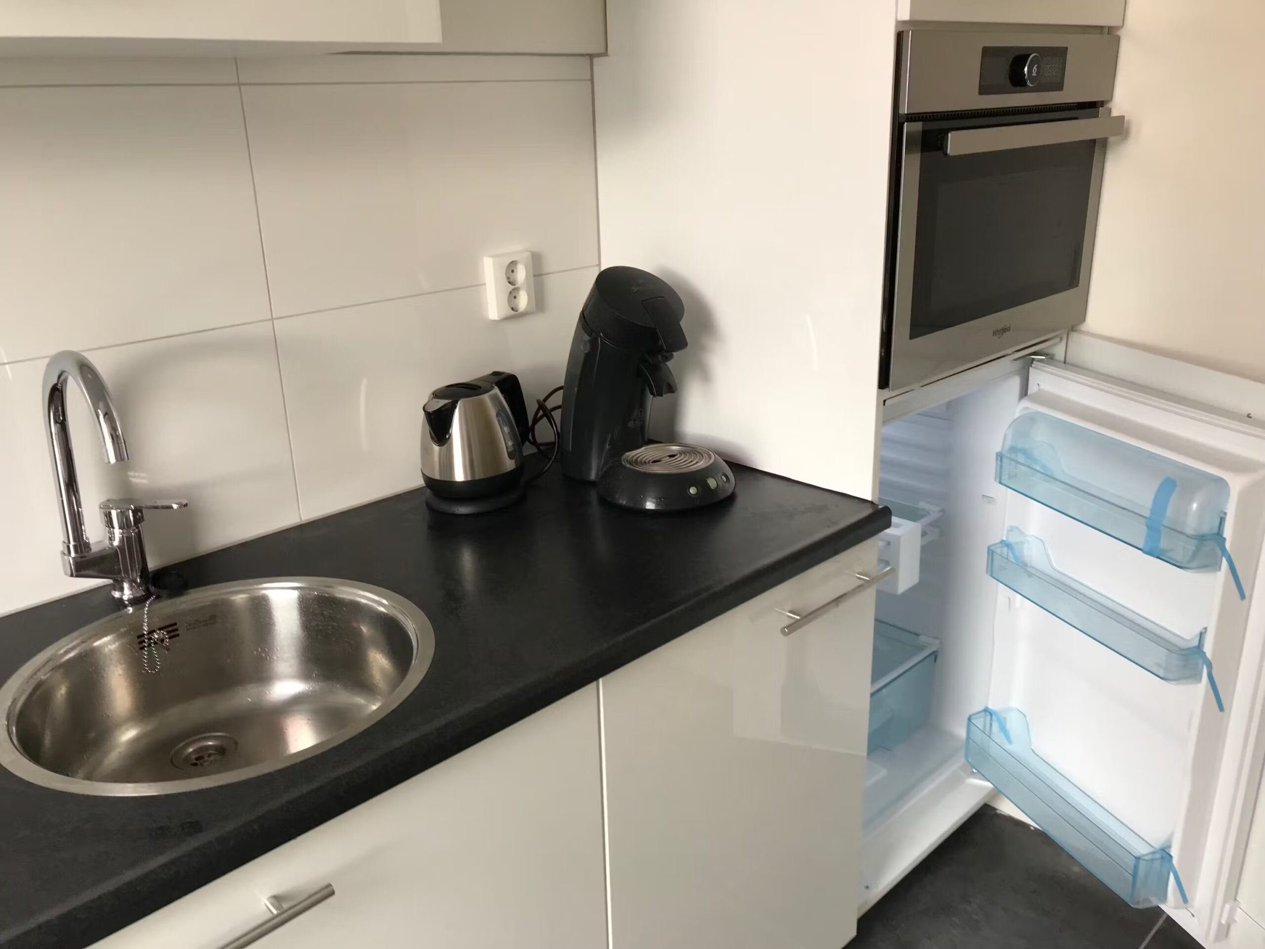 e610bbdf-5b04-4b8f-8a46-ac7ae8b02360